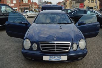 Mercedes-Benz CLK 200 Coupe Sport Automatik Glasschiebedach Kl