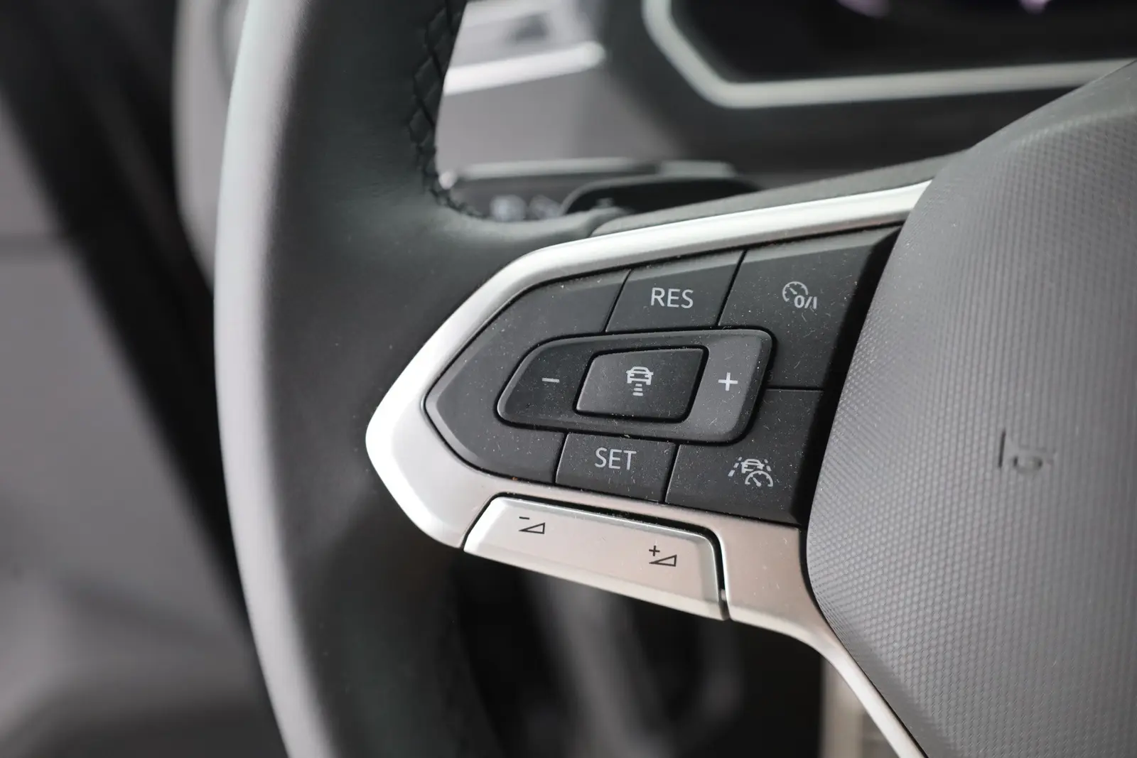 Volkswagen Tiguan 1.5 TSI DSG United LED Navi ACC DAB AHK, миниатюра 15
