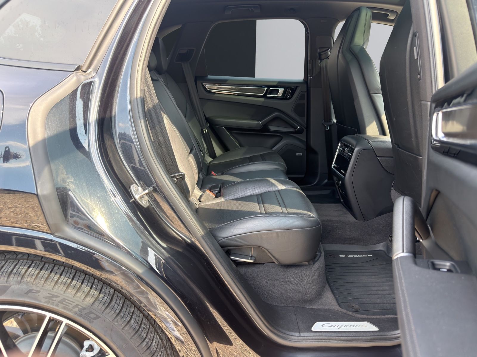 Porsche Cayenne S*PANO*CHRONO*PDLS+*360°*BOSE*CARBON*21" foto 13