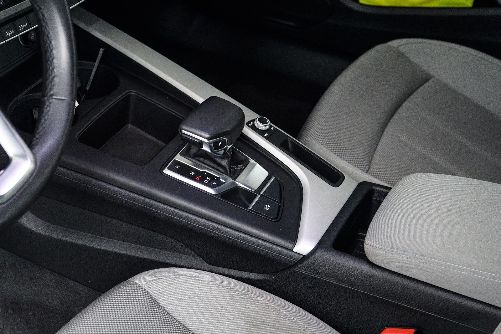 Fahrzeugabbildung Audi A4 Avant 40 TDI quattro advanced +AHK+Matrix LED