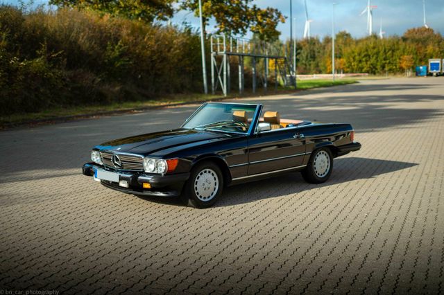 Mercedes-Benz 560SL W107