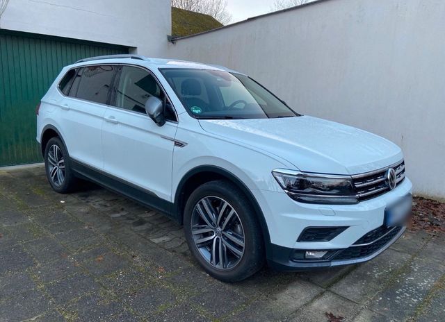 VW Tiguan Allspace 2.0 TSI 4MOTION HIGHLINE