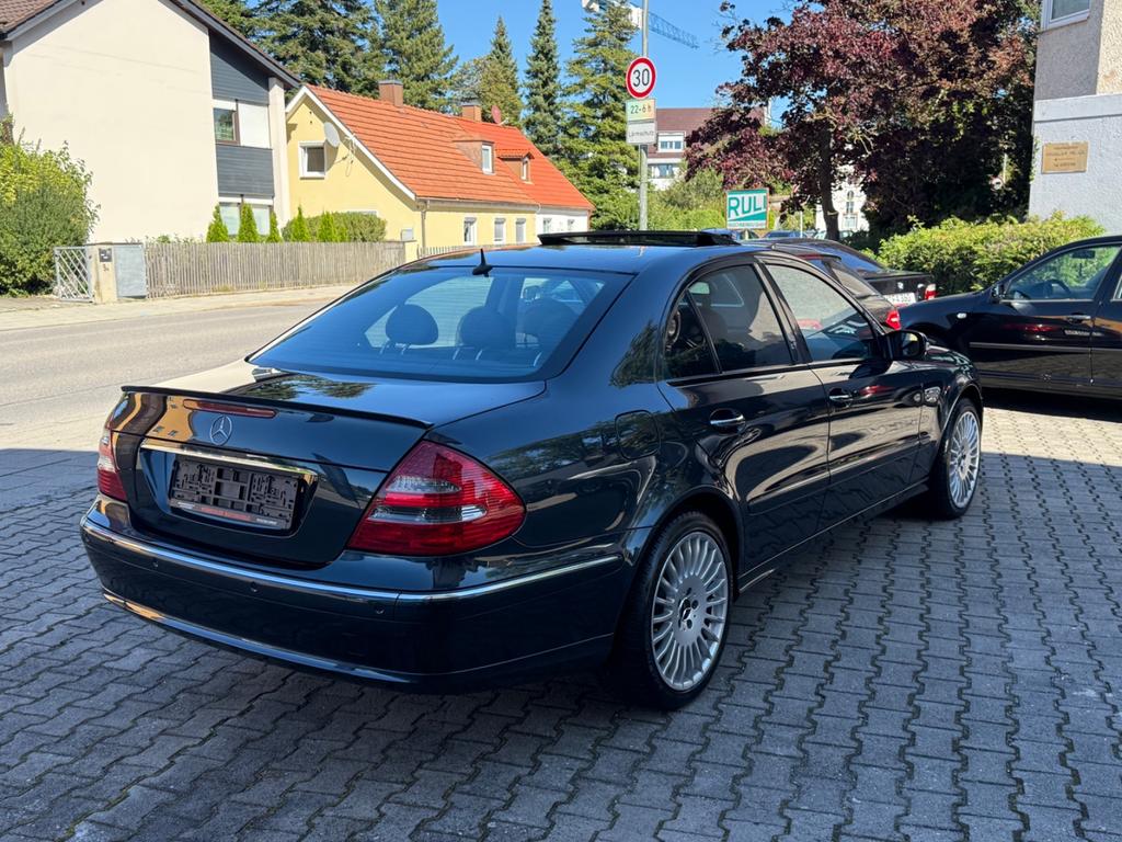 Mercedes-Benz E 320