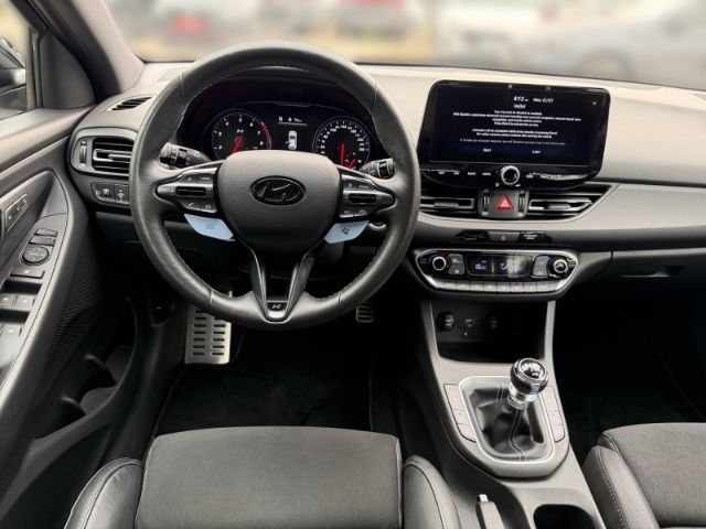 Fahrzeugabbildung Hyundai i30 2.0 N Performance +KLIMA+LED+NAVI+RFK+PDC+UV