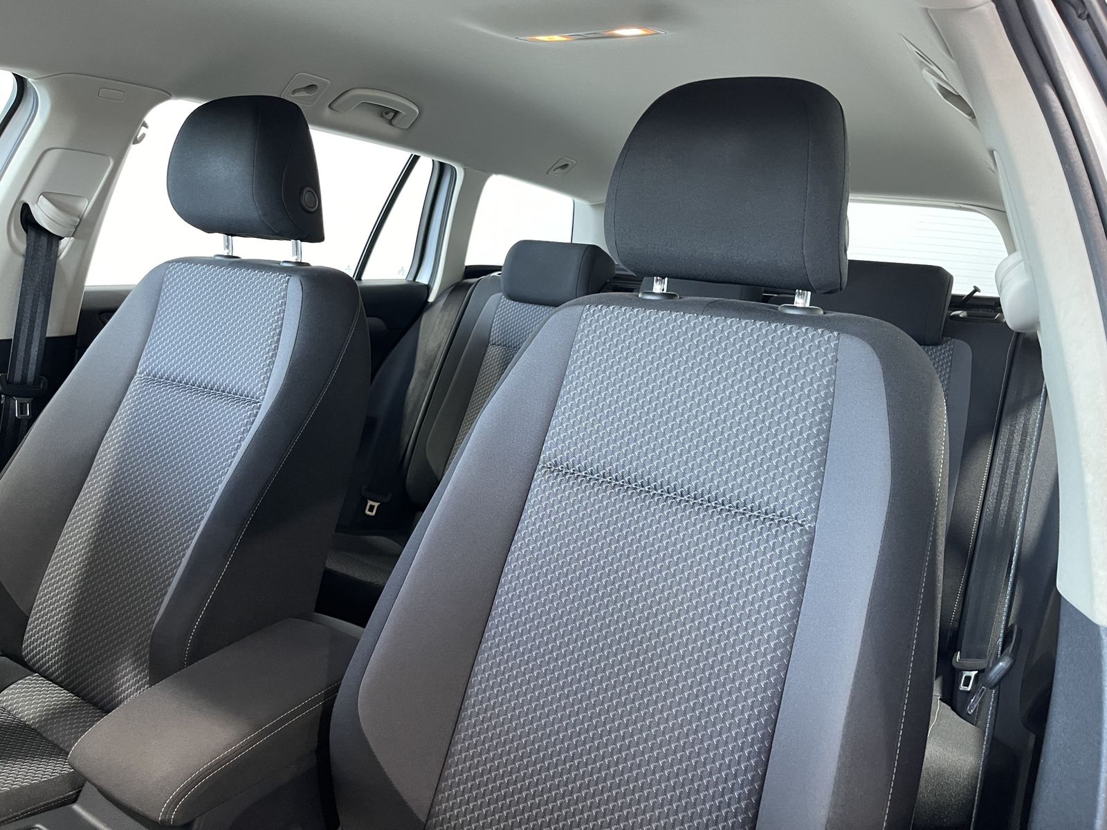 Fahrzeugabbildung Volkswagen Passat Variant 2.0 TDI Trendline*AHK*ACC*Navi*