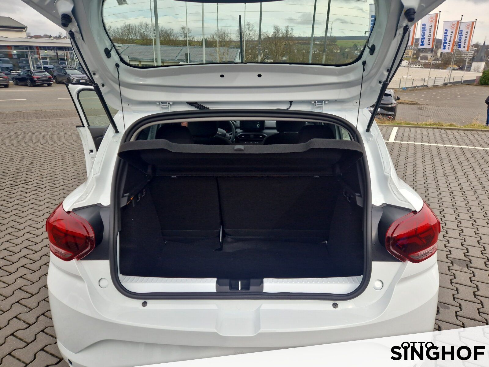 Fahrzeugabbildung Dacia Sandero Essential TCe 90