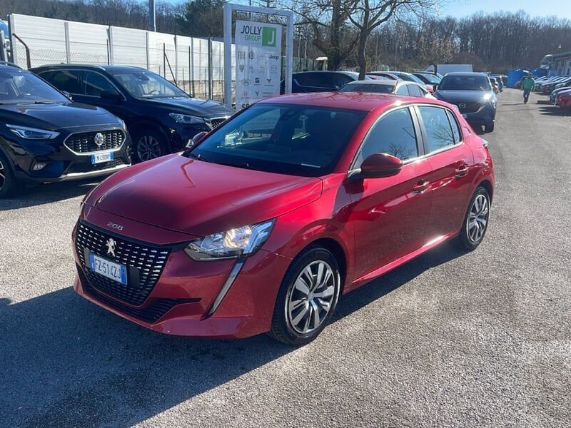 PEUGEOT 208