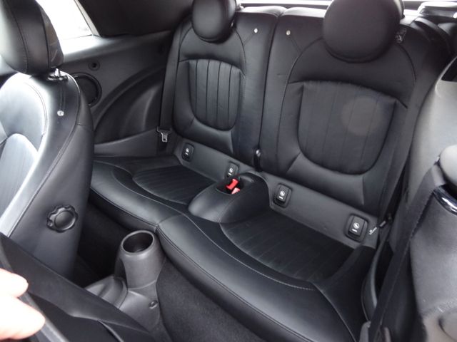 Fahrzeugabbildung MINI Cabrio Cooper S/1.Hd/Leder/Navi/PDC/51TKM/