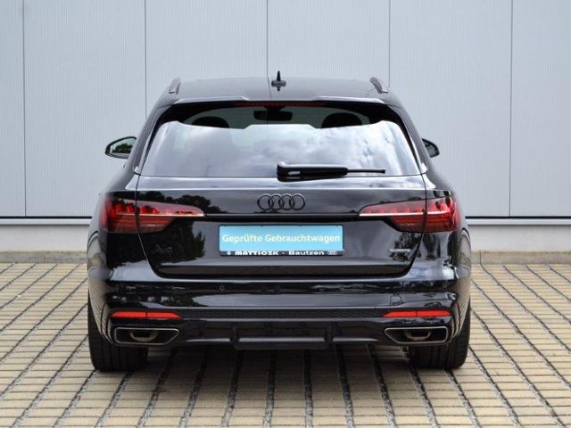 A4 Avant 45 TFSI quattro S-tronic S line COMPETI