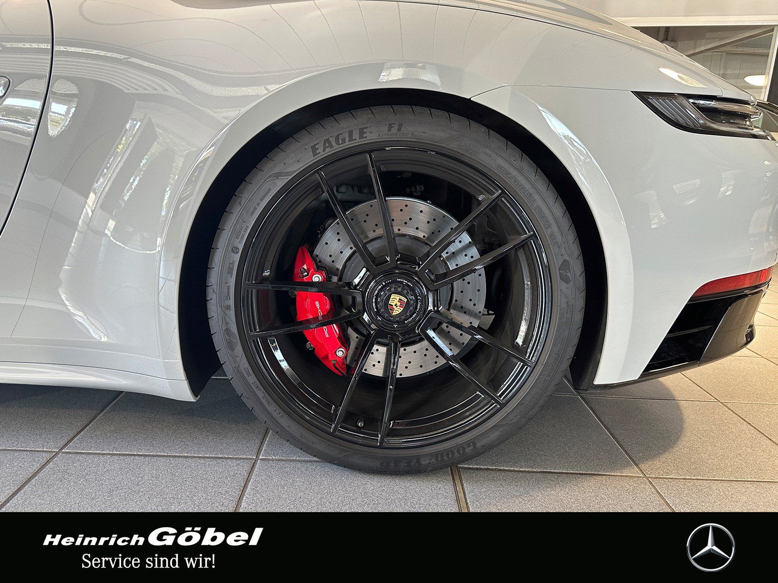Fahrzeugabbildung Porsche 911 Carrera GTS Liftsystem, Hinterachslenkung