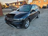 Volkswagen Tiguan 2.0 TDI SCR 176kW DSG 4MOTION OFFROAD... - Volkswagen: Offroad