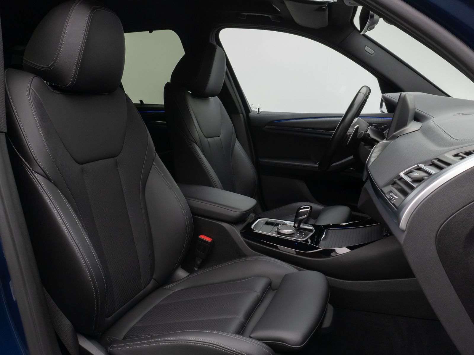 Fahrzeugabbildung BMW X3 M40d Kamera Laser HUD DAB H/K AHK Komfort 20"