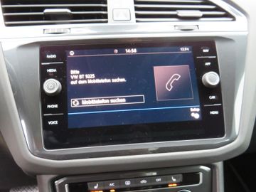 Fahrzeugabbildung Volkswagen Tiguan 2.0TDI DSG LED 18-ZOLL NAVI GRA PDC 1.H