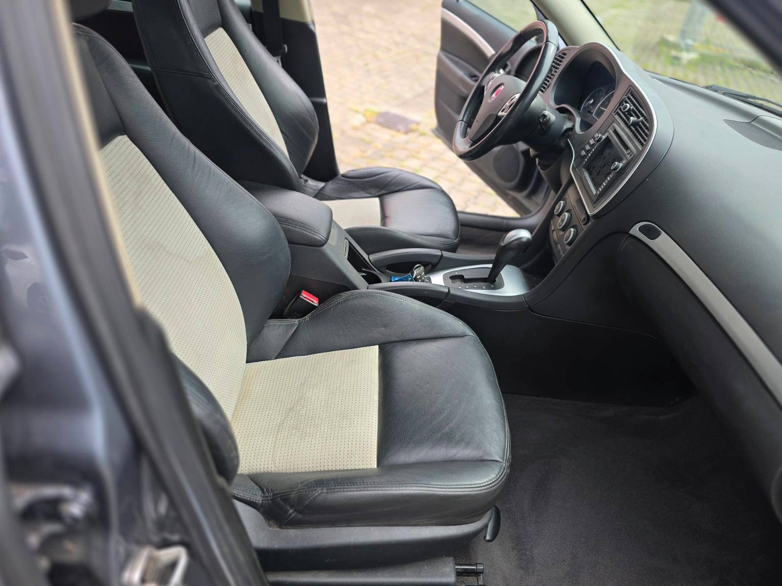 Saab 9-3 2008 — photo 12