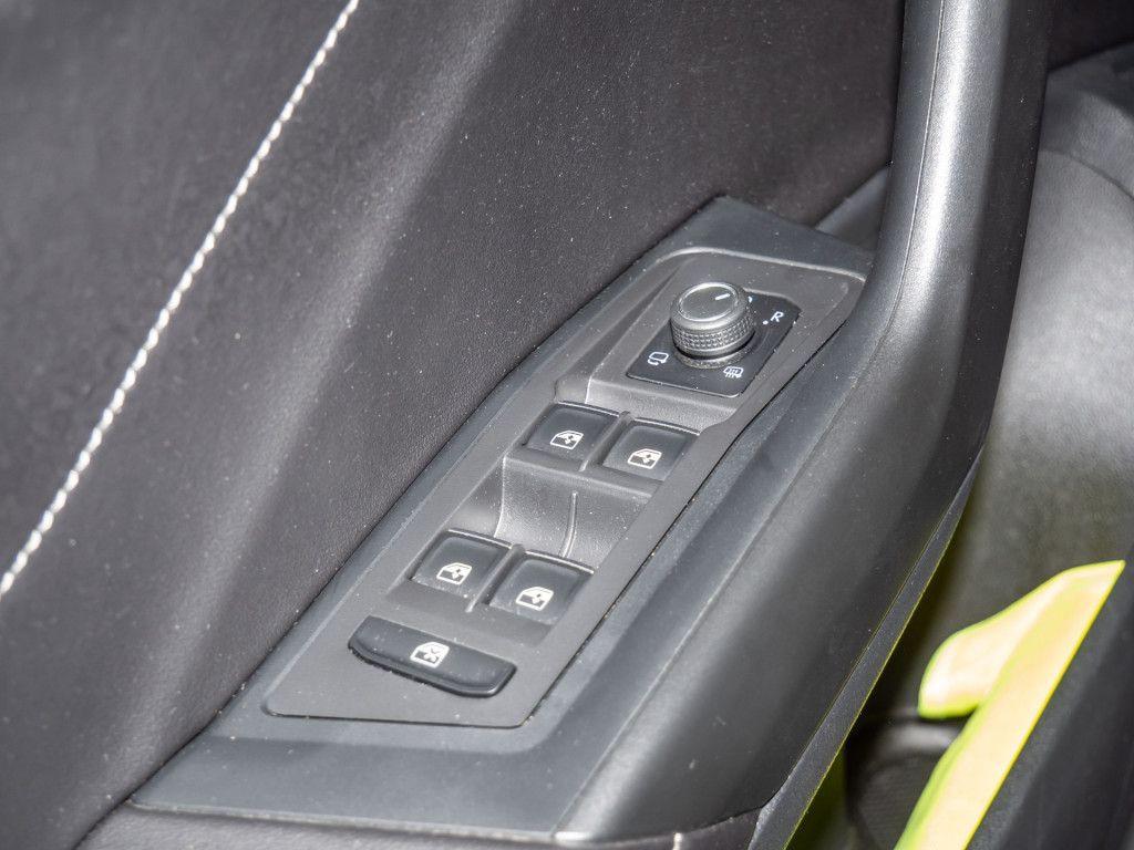 Volkswagen T-Roc 1.5 TSI DSG Style LED Kamera APP ACC SHZG, миниатюра 19