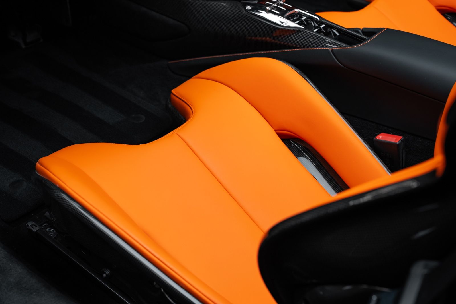 Fahrzeugabbildung Ferrari SF90 Spider FULL CARBON/LIFT/PAINTED SHIELDS