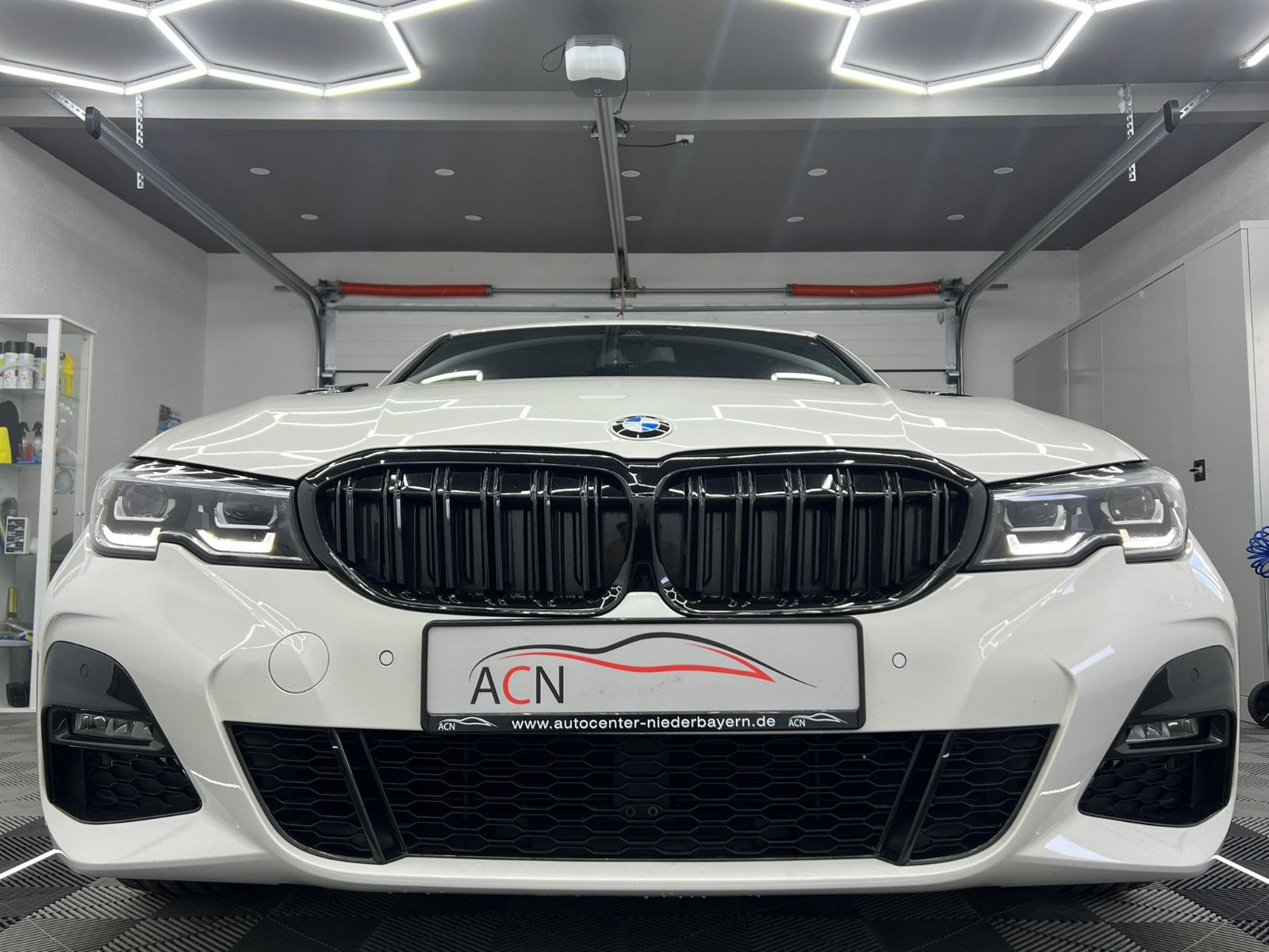 Fahrzeugabbildung BMW 330 i Lim M SPORT/LED/VRTL COCKPIT/19ZOLL/DE FZG
