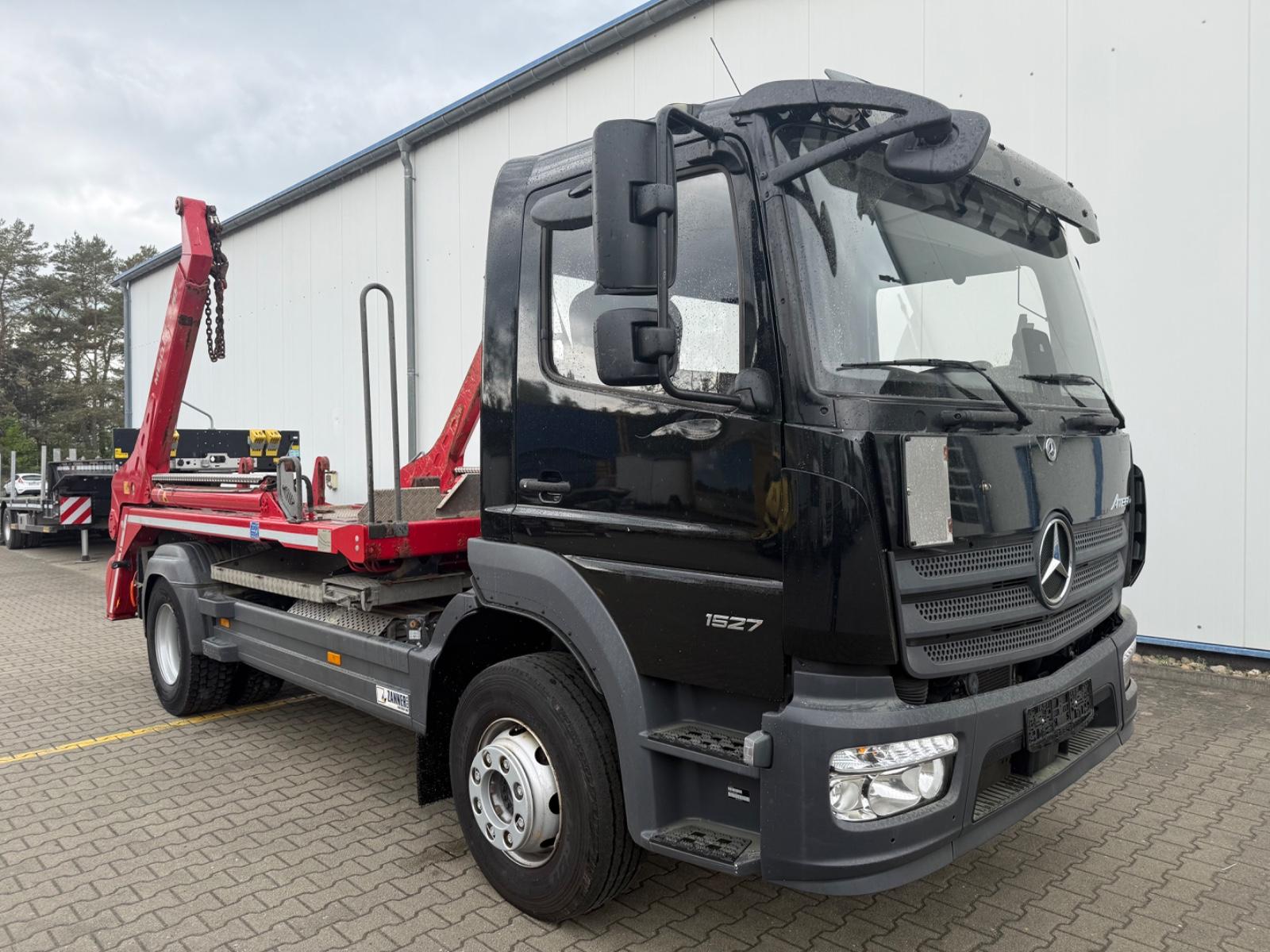 Mercedes-Benz 1527 L Meiller Klima