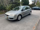 Ford Focus 1,6 16v  TÜV neu - Ford Focus aus 2005 mit Diesel-Antrieb