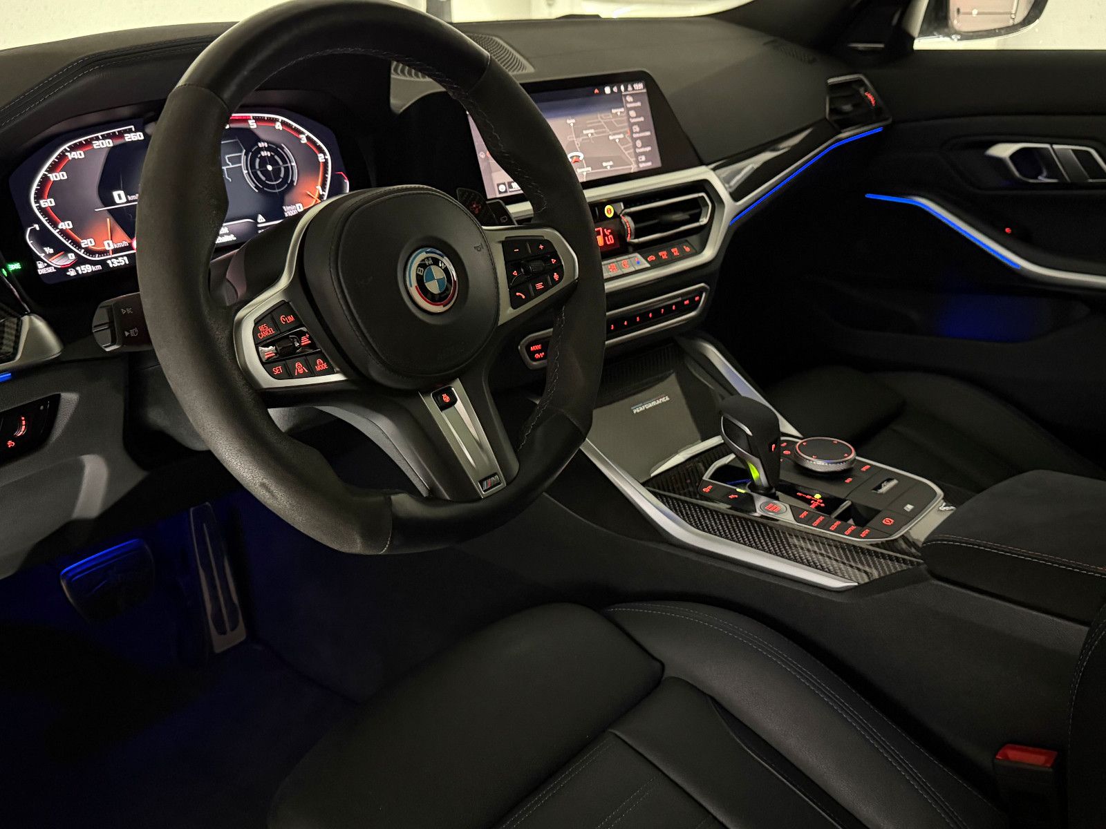 Fahrzeugabbildung BMW M340 d xDrive/STHZ/LASER/HuD/PANO/DRAVIT/DE FZG