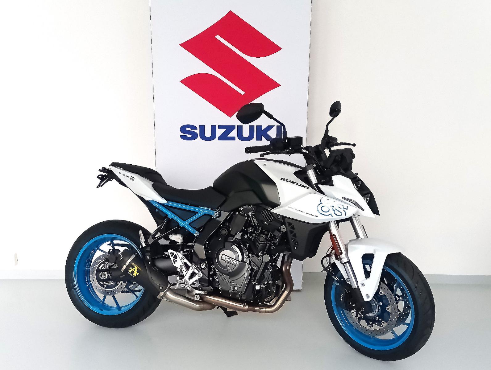 Suzuki GSX-8S *viel Zubehör*