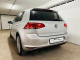 Volkswagen Golf 1.2 TSI Trendline BMT Bluetooth*Navi*SHZ - VW Golf Gebrauchtwagen in Düsseldorf