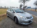 Toyota Avensis Combi Sol 1.8 Standheizung AHK - Toyota Avensis Sol mit Benzin-Antrieb