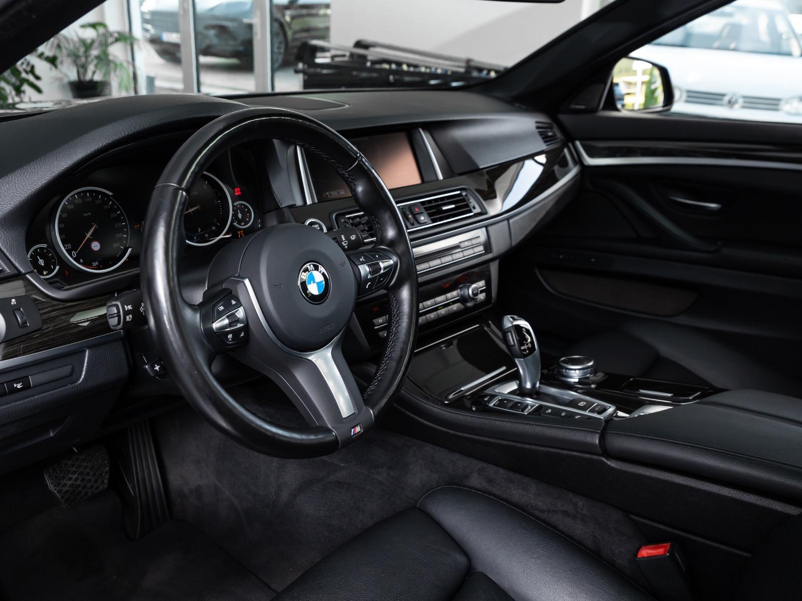 BMW 530d xDrive M-Sportpaket/HeadUp/Pano/H&K