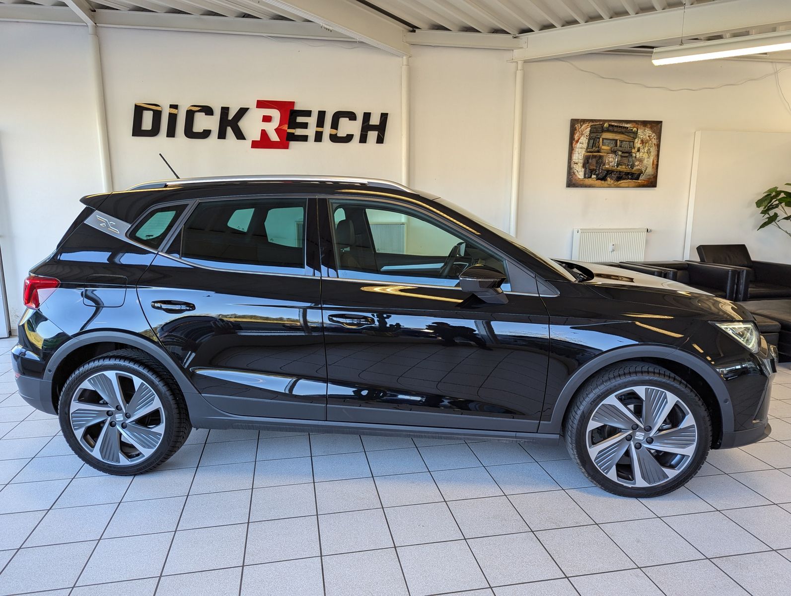 Fahrzeugabbildung SEAT Arona 1.5 TSI DSG FR LED ACC Cam Dinamica AHK 18