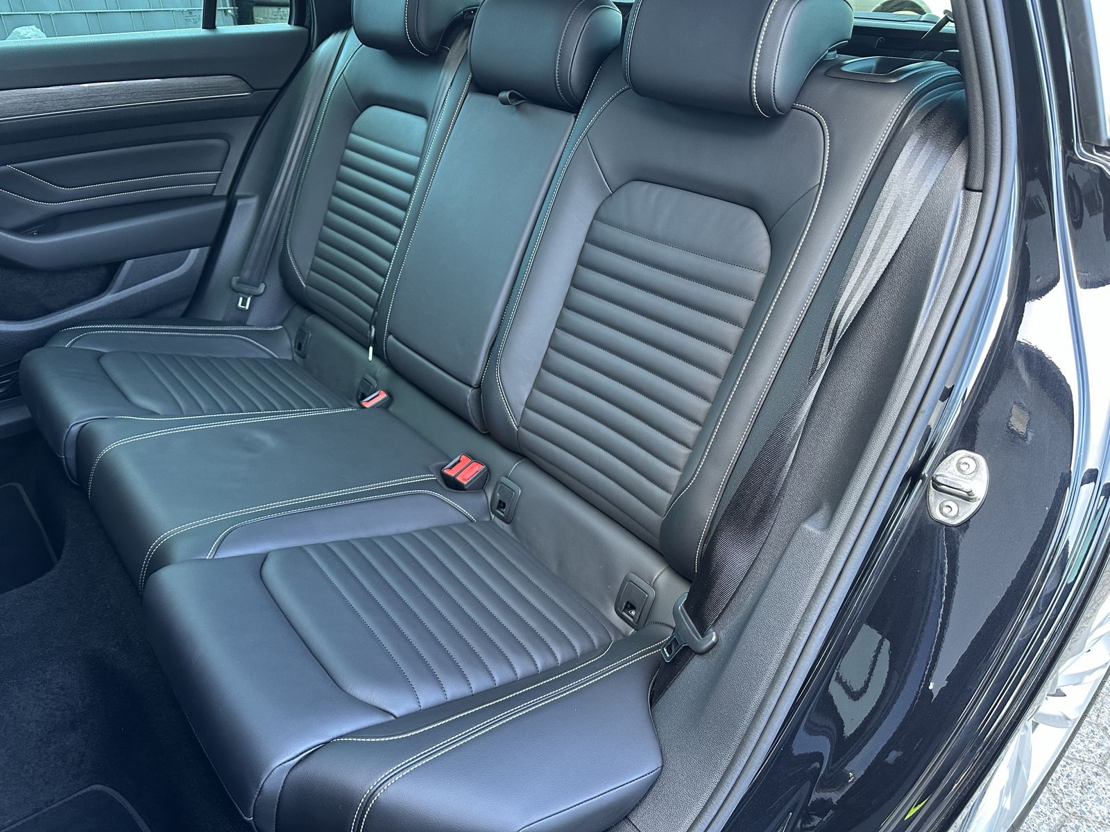 Fahrzeugabbildung Volkswagen Passat Variant 1.4 TSI DSG GTE NAV+LED+PANO+KAM