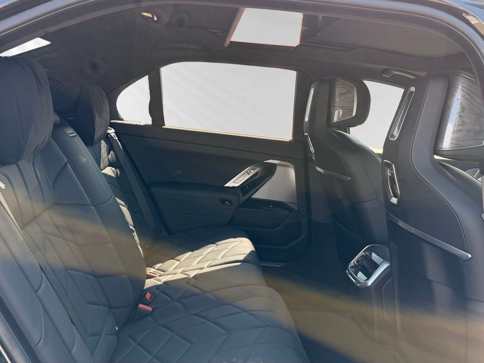 BMW 750 - Bild 13