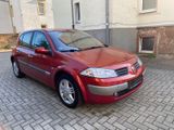 Renault Megane Privilege 1.4 16V,Leder,Klimaautomatik - Renault Megane aus 2004