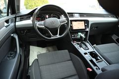 VW Passat Variant 2.0 TDI Business Navi AHK CarPlay VW Passat Variant 2.0 TDI Business Navi AHK CarPlay