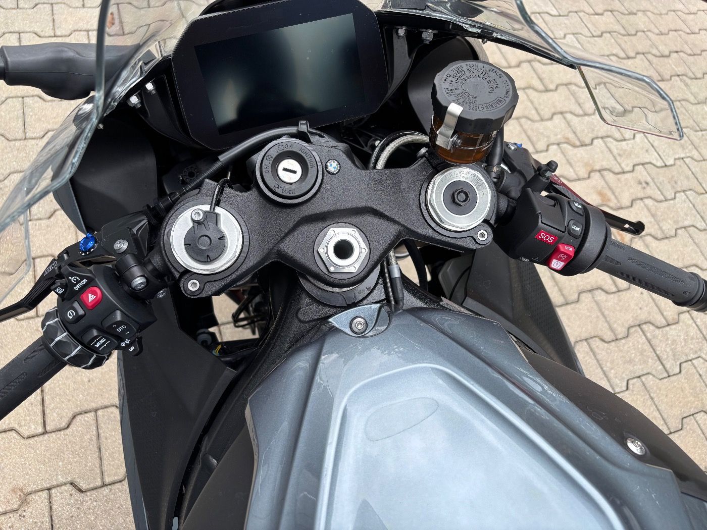 Fahrzeugabbildung BMW S 1000 RR Dynamik-Paket Frästeile