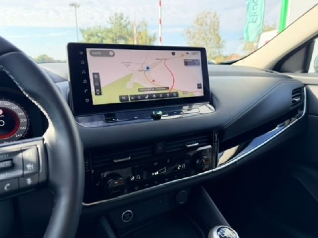 Fahrzeugabbildung Nissan Qashqai 1.3 DIG-T N-Connecta