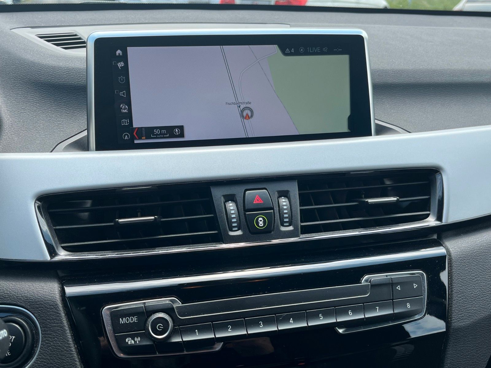 Fahrzeugabbildung BMW X1 sDrive18d Aut. Navi SPORTSITZE Alarm Kamera