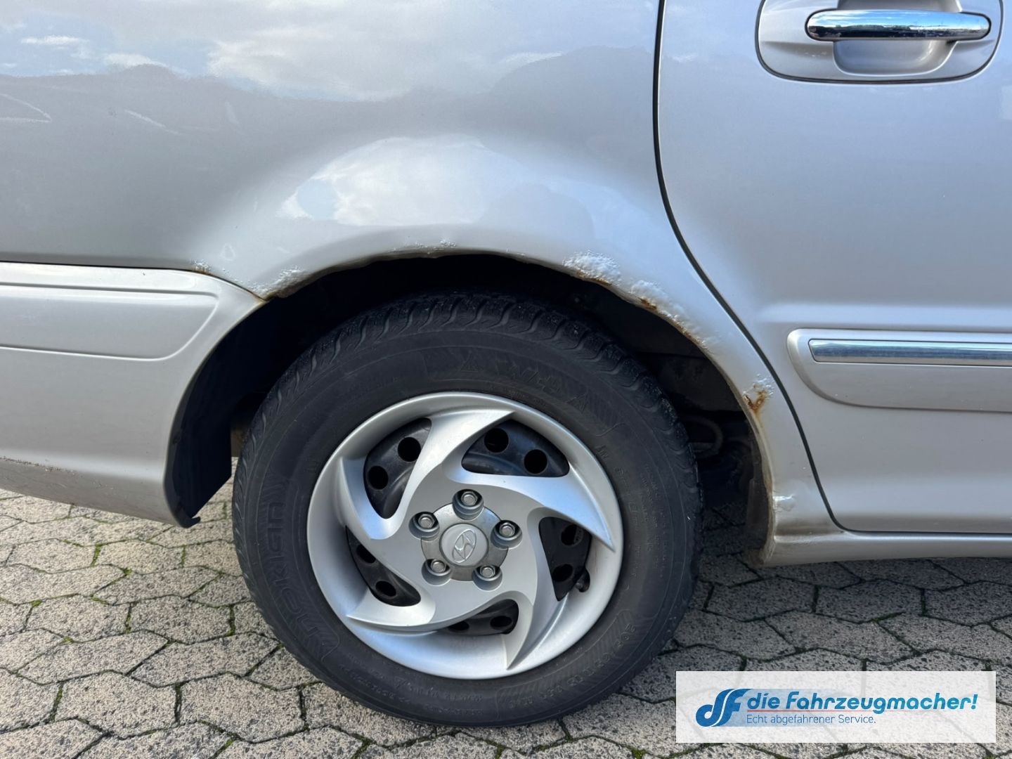 Fahrzeugabbildung Hyundai Trajet 2.0 GLS Team 06 *TÜV 07/27* Klima el.SP S