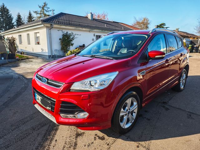 Ford Kuga 2,0 TDCi 4x4 132kW Individual PowerShif...