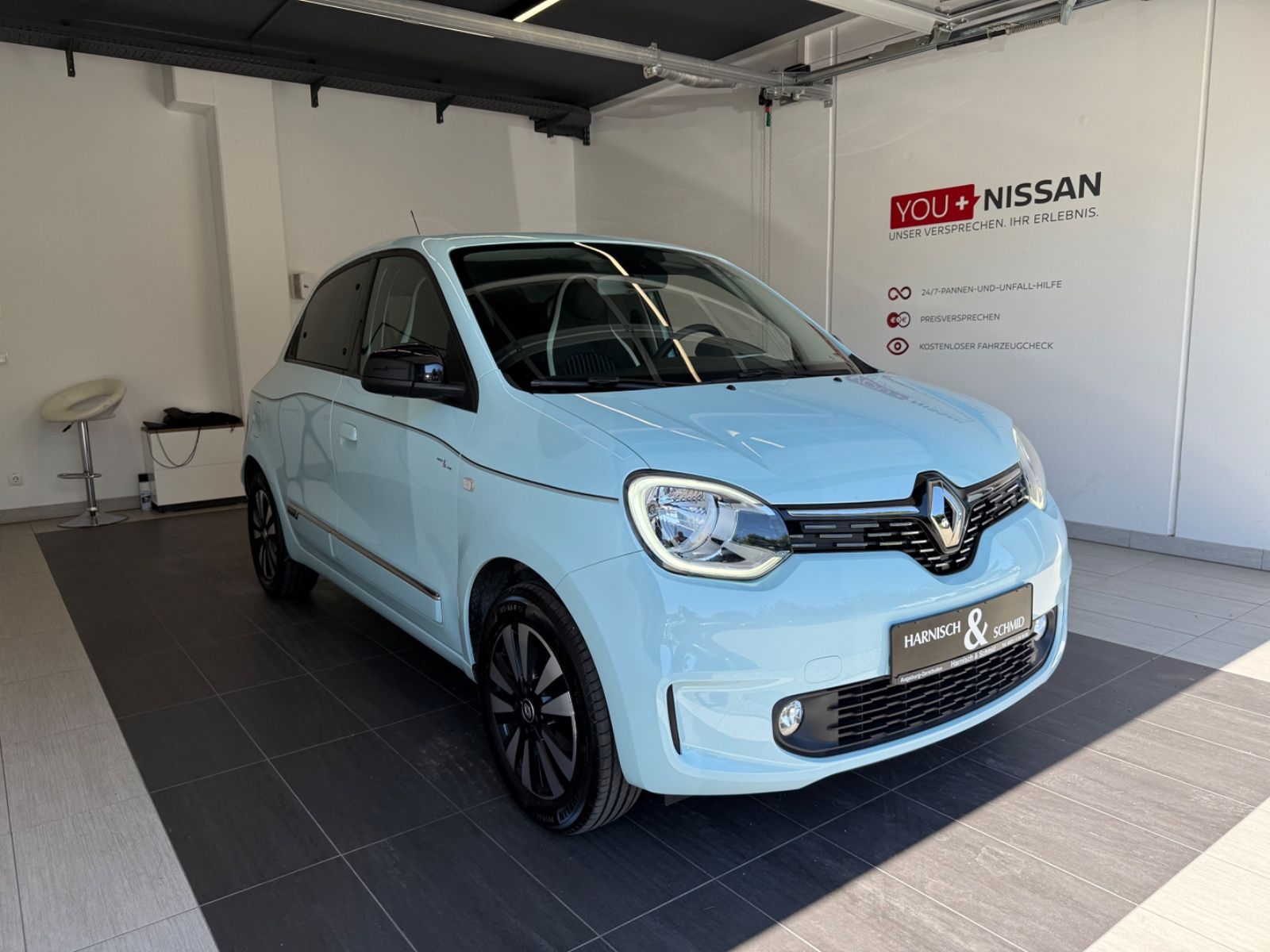 Fahrzeugabbildung Renault Twingo Techno Electric, Navi, Rückfahrkamera