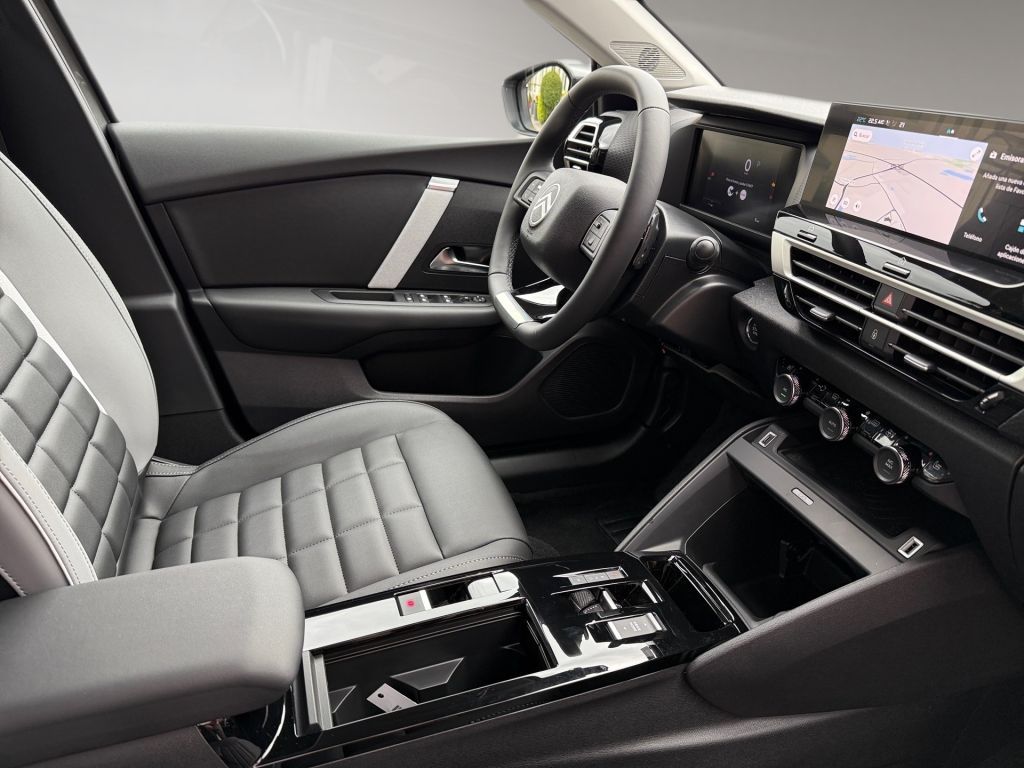 Fahrzeugabbildung Citroën C4 Hybrid 136 ë-DSC6 MAX