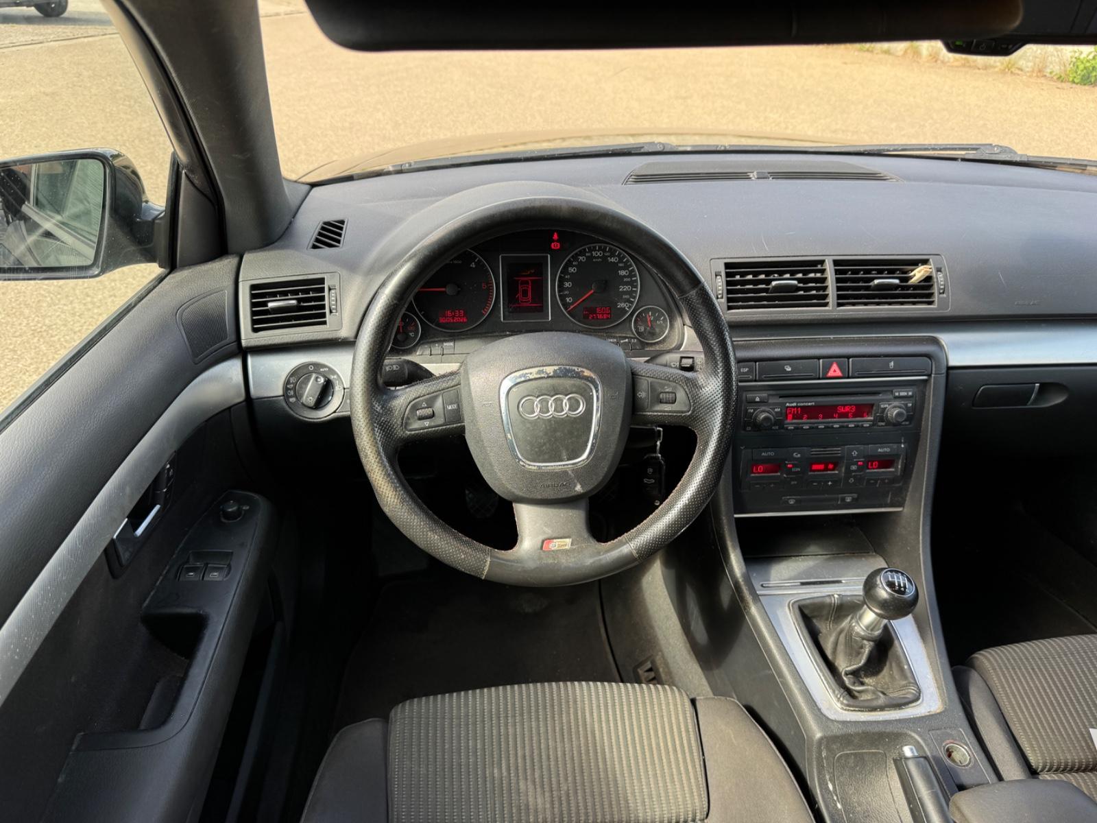 Audi A4 2006 — photo 13