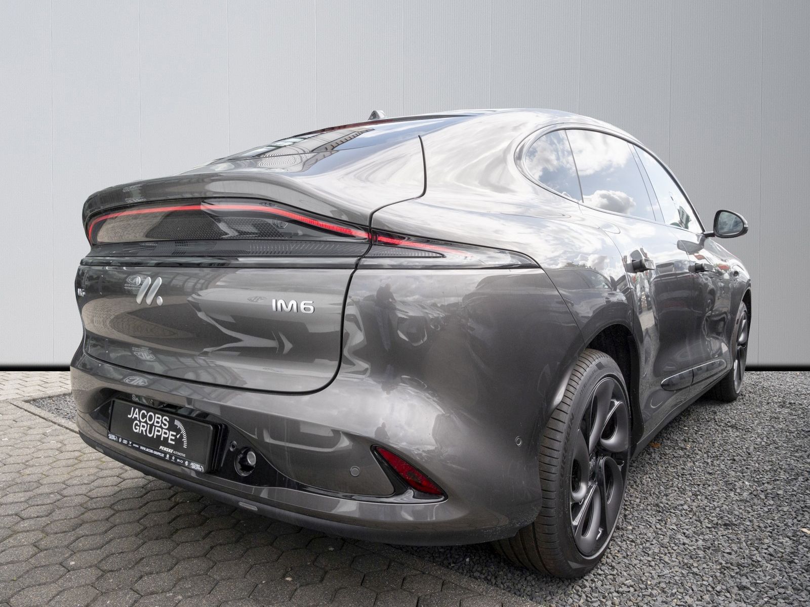 MG IM6 EV Premium AWD + Drive Pack 553kW Wärmepumpe imagem 3