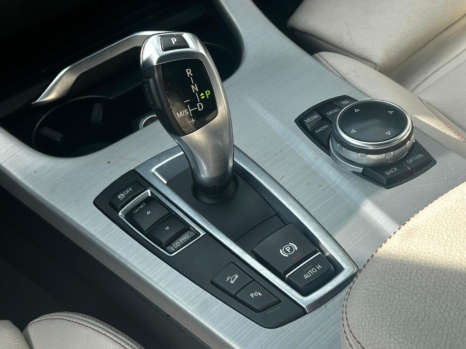 BMW X4 xDrive20i M Sport 184 ch BVA 4x4 / Cuir / Caméra de recul / Bi-Xénon / Attelage pivotant