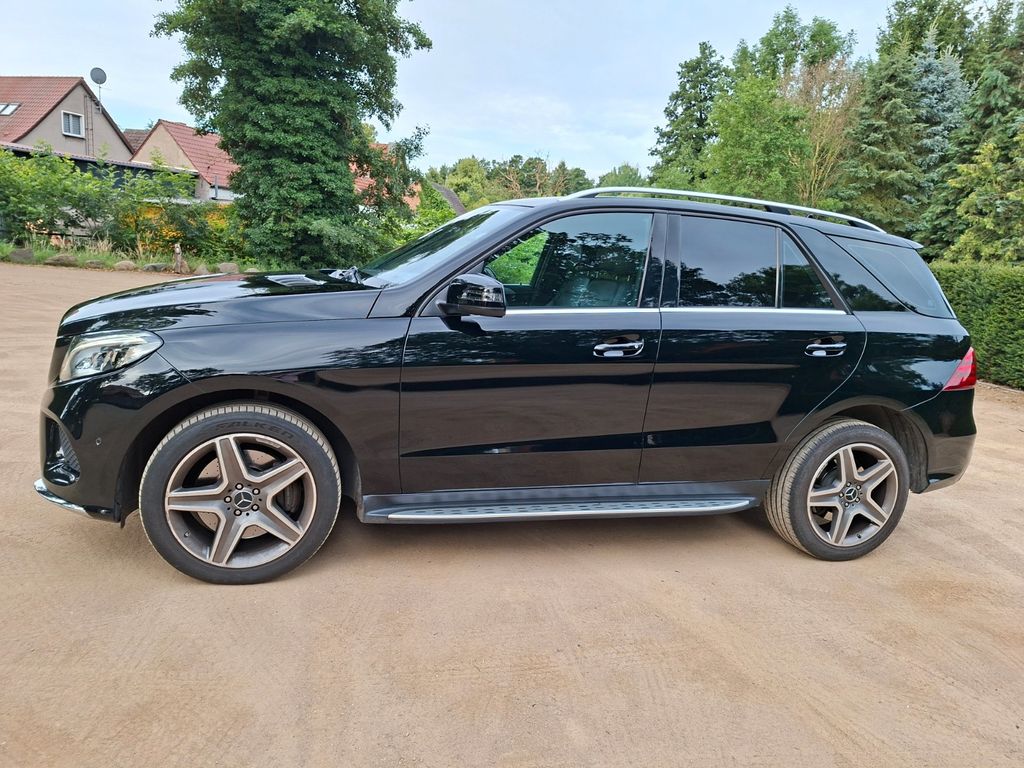 Image of Mercedes-Benz GLE 400
