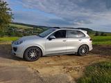 Porsche Cayenne S Facelift Modell 2015 4,2 L V8 Eu... - Porsche F modell Gebrauchtwagen