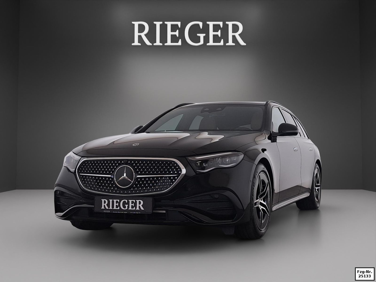 Mercedes-Benz E 300 T e Edition AMG*Pano*AHK*NIGHT*Led. Braun*