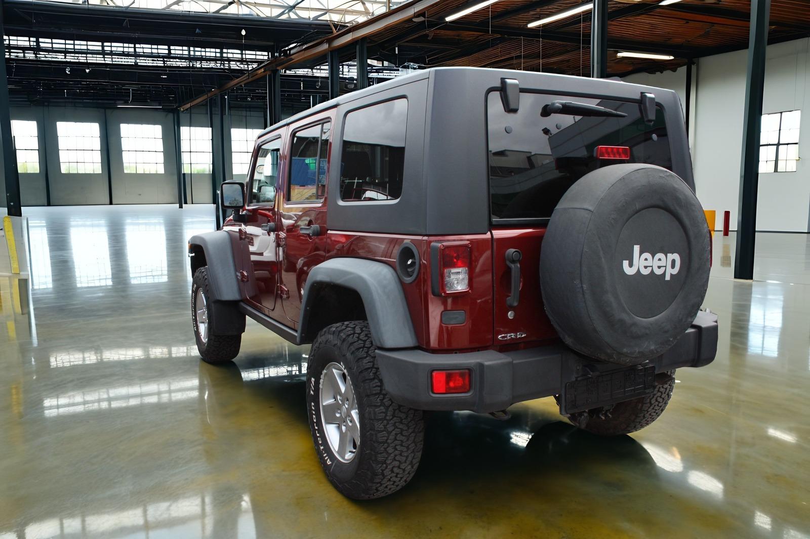Jeep Wrangler Unlimited 2.8 CRD Sahara | 177 ch | BVA | Hard-top amovible | GPS | Apple CarPlay | Attelage | Régulateur