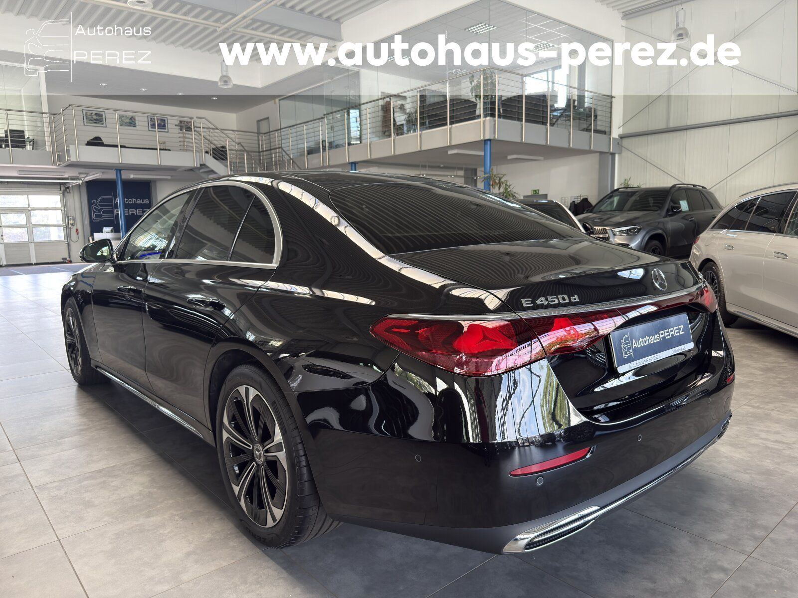 Mercedes-Benz E 450 d 4M PREMIUM+STANDHEIZ-AIRMATIC-NP111.967€ imagem 3