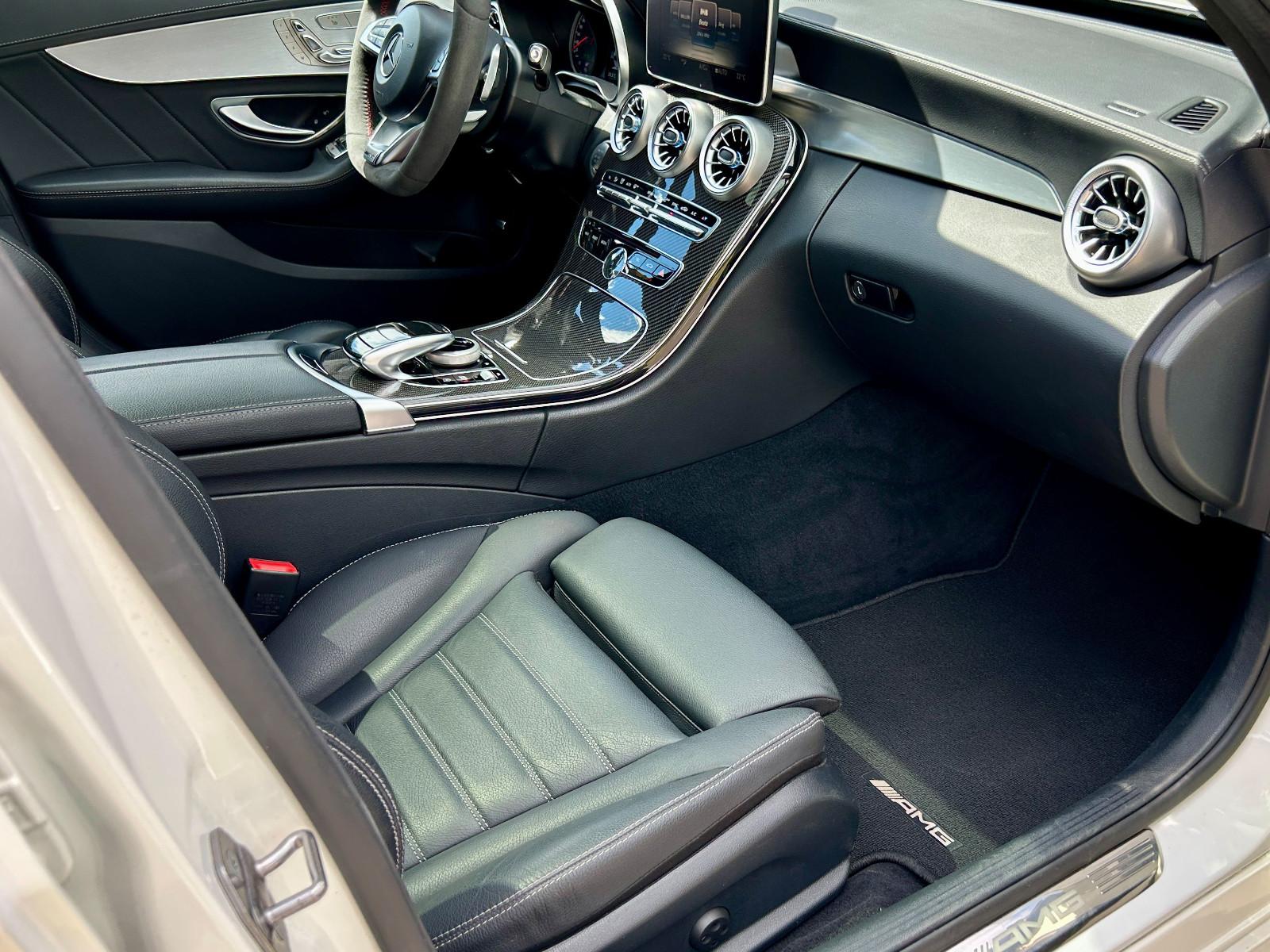 Mercedes-Benz C 43 AMG 4MATIC*LED*AHK*PANO*360*LEDER*RADAR*20"