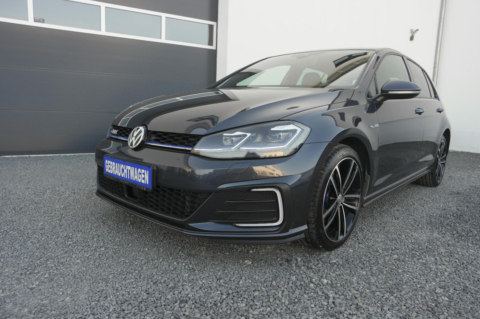 Volkswagen Golf VII Lim 1.4 TSI Plug.In GTE *DSG*Leder*Navi